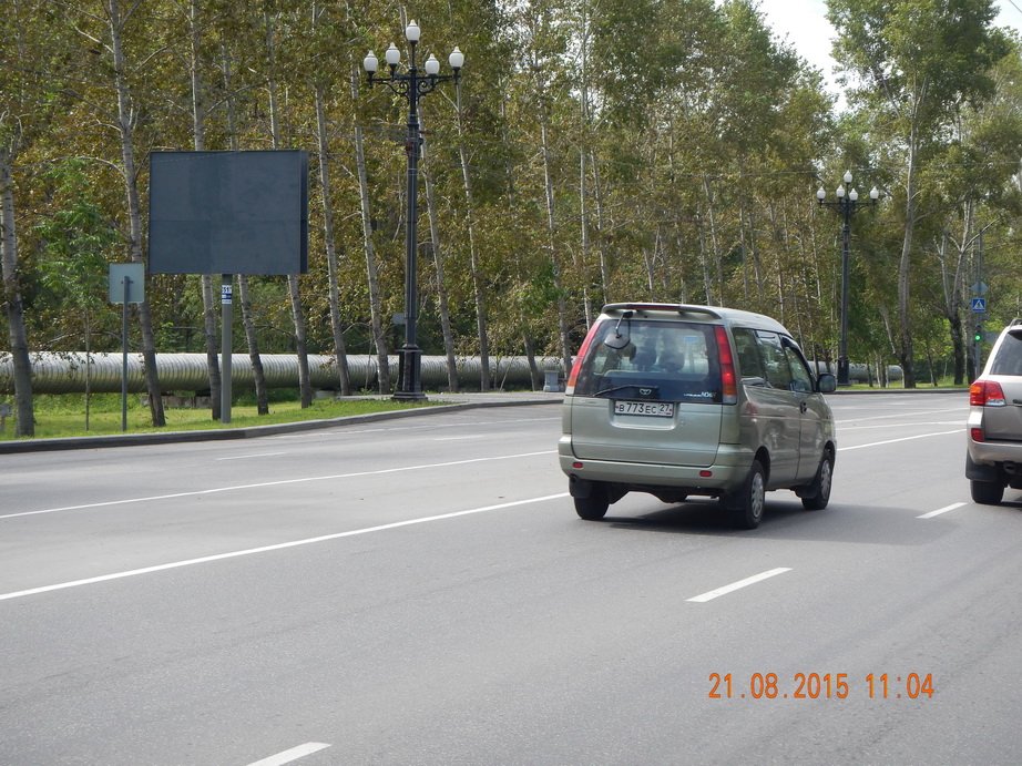 Фотография рекламного носителя, тип: Ситиборд 2.7x3.7, адрес: Матвеевское ш., ост. Малый аэропорт, Хабаровск, Хабаровский край, Россия. Сторона Б №527652