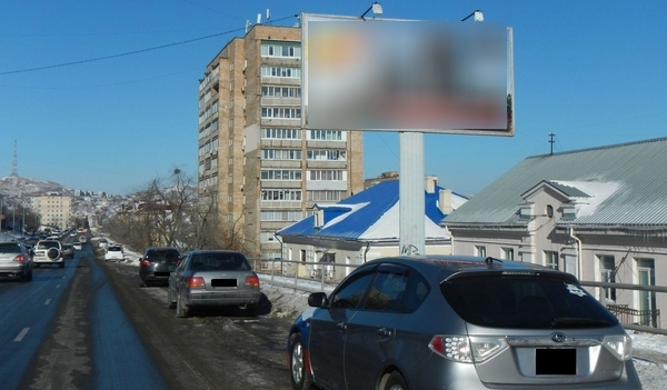 Фотография рекламного носителя, тип: Билборд 3x6, адрес: Окатовая ул., д.15, Владивосток, Приморский край, Россия. Сторона А №748013