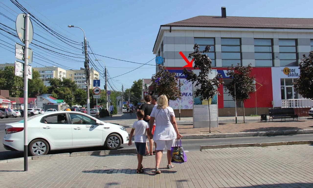 Фотография рекламного носителя, тип: Пиллар 3x1.4, адрес: Красноармейская ул. Х Терская ул., поз.2, Анапа, Краснодарский край, Россия. Сторона А №785140