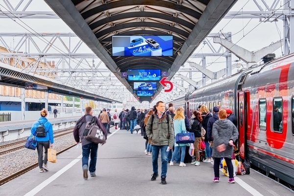 Фотография рекламного носителя, тип: Видеоэкран, адрес: ЖД вокзал «Московский», Невский пр-т., д.85, Санкт-Петербург, Россия. Сторона/вариант A2 №1060554