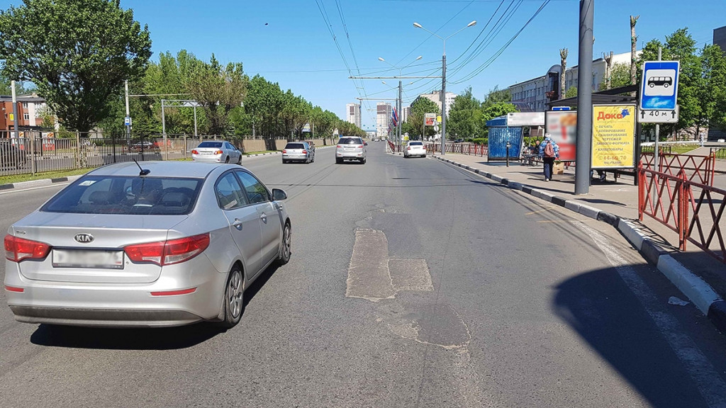 Фотография рекламного носителя, тип: Остановка 1.8x1.2, адрес: Московский пр-т., д.151, остановка "Арена 2000", Ярославль, Ярославская область, Россия. Сторона А4 №1058418