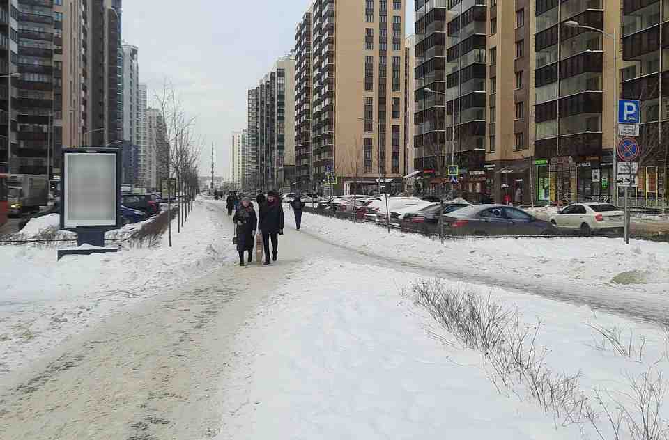 Фотография рекламного носителя, тип: Ситиформат 1.8x1.2, адрес: Мурино пос., Менделеева б-р., д.7 корп.2, поз.1, Ленинградская область, Россия. Сторона Б №1047077