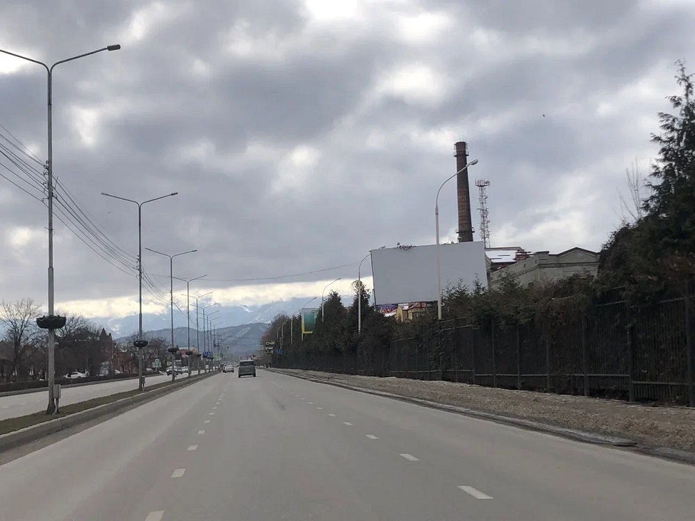 Фотография рекламного носителя, тип: Билборд 3x6, адрес: Доватора пр-т. Х Ольховый пер., Владикавказ, Республика Северная Осетия – Алания, Россия. Сторона А №1057906