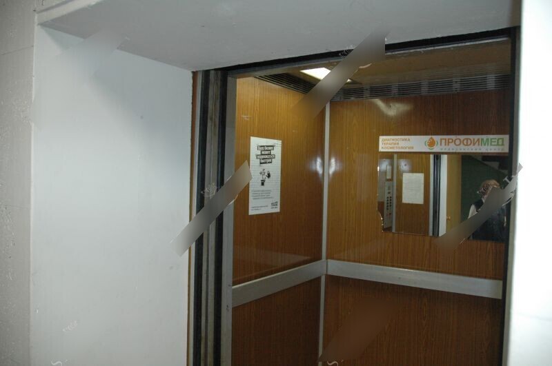 Фотография рекламного носителя, тип: Постер/баннер, адрес: Бизнес-центр «Инвеко», Юрия Гагарина пр-т., д.1, Санкт-Петербург, Россия. Сторона/вариант №657183