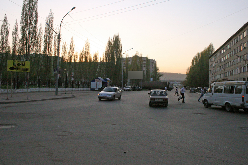 Фотография рекламного носителя, тип: Билборд 3x6, адрес: Крымская ул., д.15, Саратов, Саратовская область, Россия. Сторона B №418349