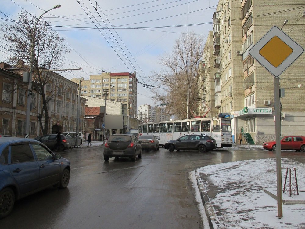 Фотография рекламного носителя, тип: Ситиборд 2.7x3.7, адрес: Советская ул. Х Мирный пер., Саратов, Саратовская область, Россия. Сторона Б №717609