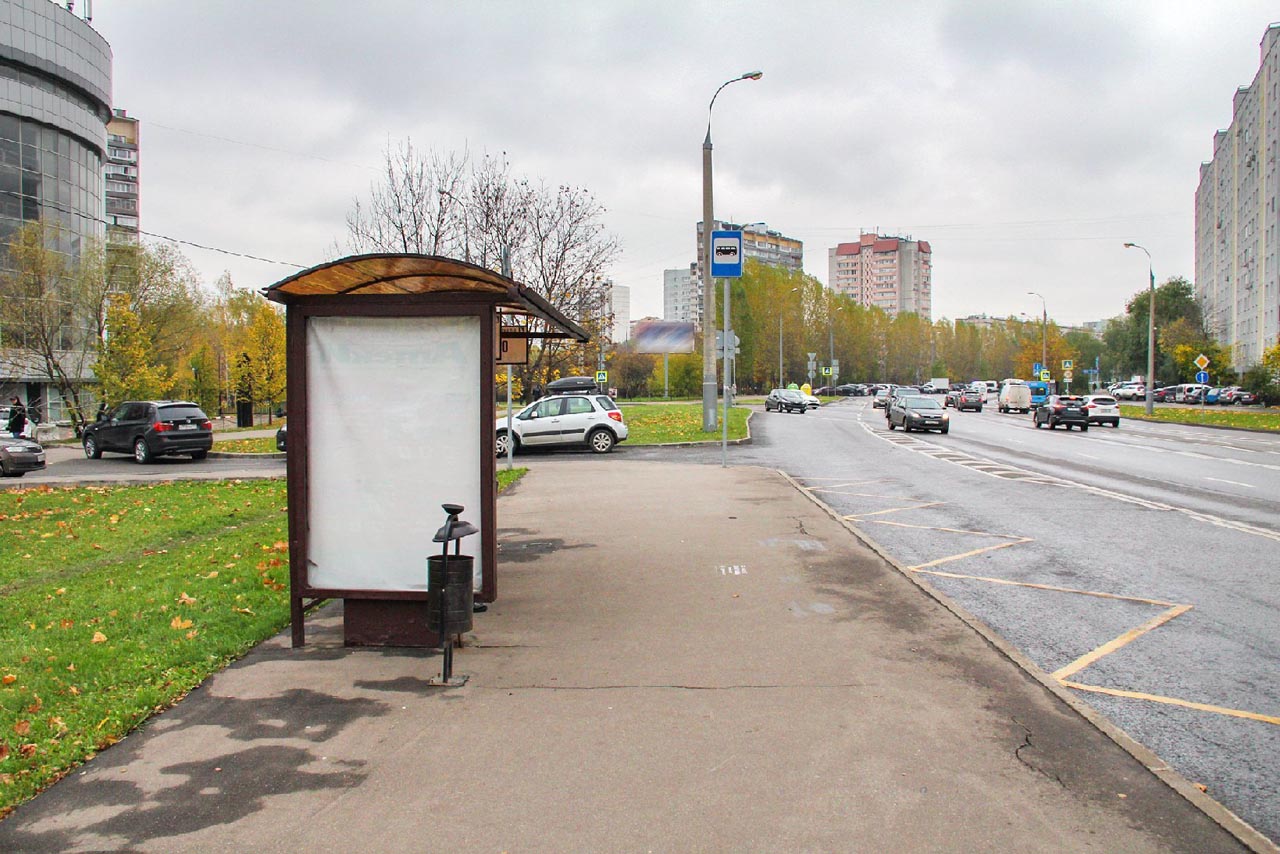 Фотография рекламного носителя, тип: Остановка 1.8x1.2, адрес: Северный б-р., д.7г, стр.1, Москва, Россия. Сторона Б №933855