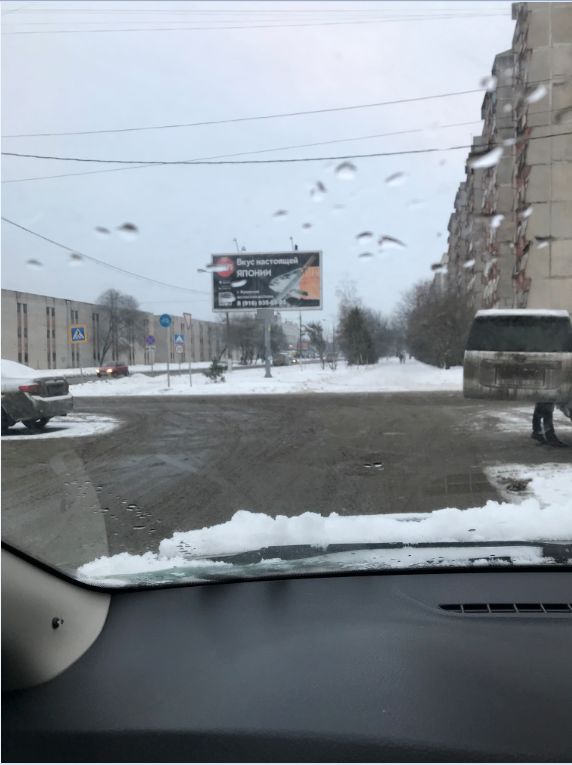 Фотография рекламного носителя, тип: Билборд 3x6, адрес: Гудкова ул., перед Торговым Центром «На Гудкова», Жуковский, Московская область, Россия. Сторона А1-А3 №849090