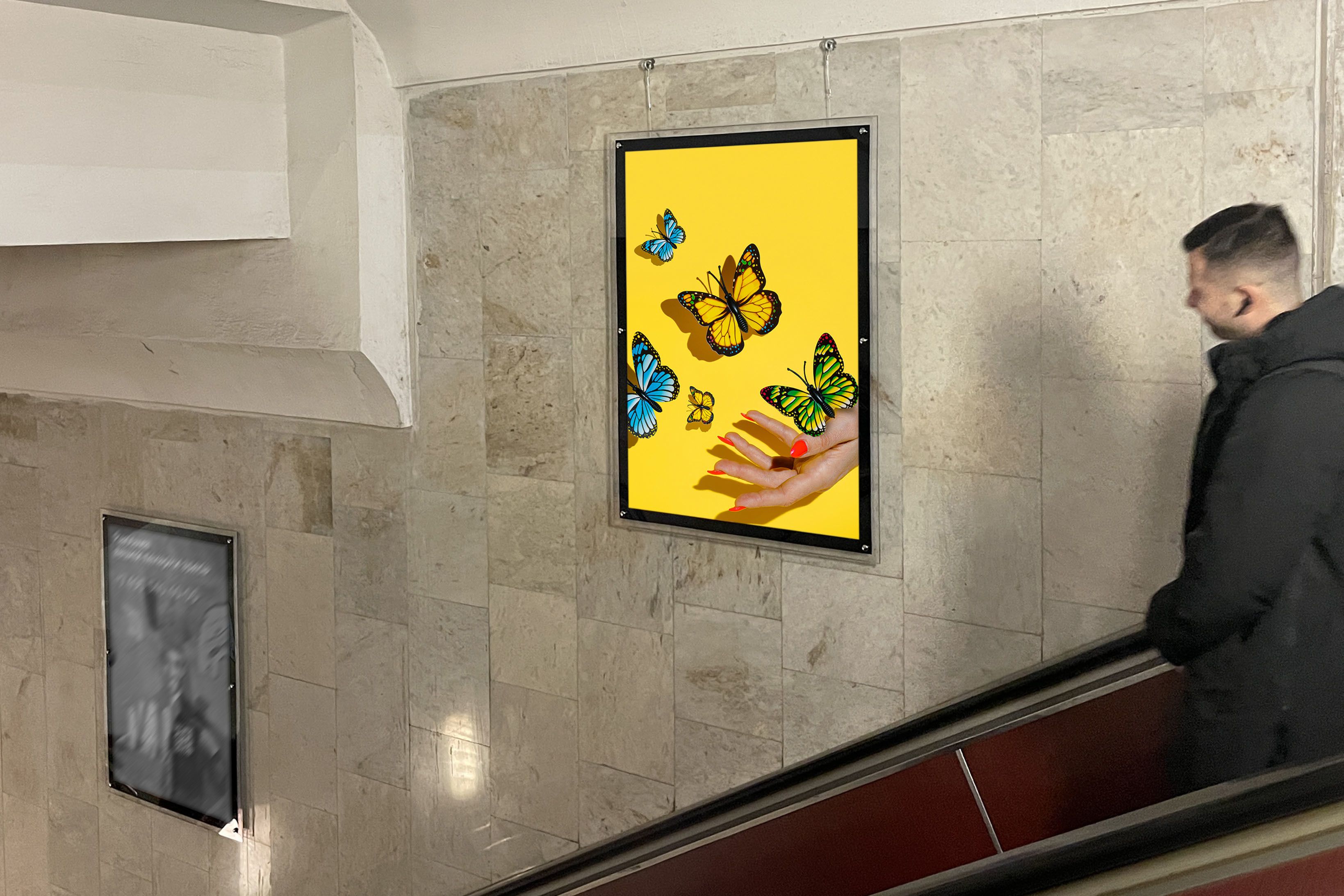 Фотография рекламного носителя, тип: Кристалайт, адрес: Станция метро «Севастопольская», линия Серпуховско-Тимирязевская, Москва, Россия. Сторона/вариант №1001962