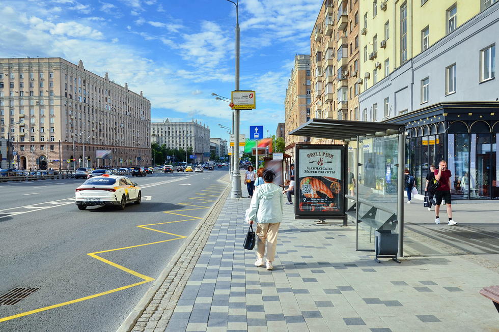 Фотография рекламного носителя, тип: Остановка 1.8x1.2, адрес: Мира пр-т., ост. метро Алексеевская, поз.2, Москва, Россия. Сторона А №334997