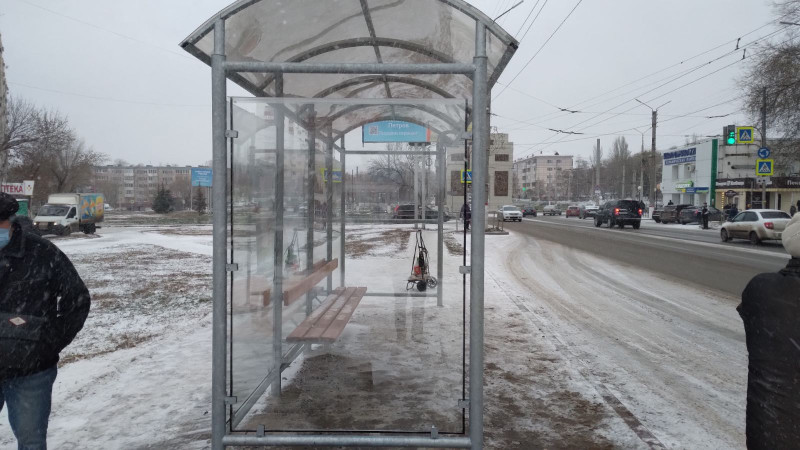 Фотография рекламного носителя, тип: Остановка 1.8x1.2, адрес: Победы пр-т., д. 7, Новокуйбышевск, Самарская область, Россия. Сторона В2 №1081488