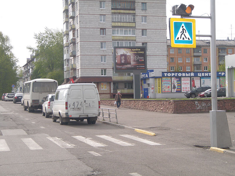 Фотография рекламного носителя, тип: Ситиборд 2.7x3.7, адрес: Коммунистический пр-т., д.70/5а, Северск, Томская область, Россия. Сторона А №472229