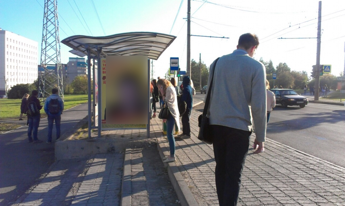 Фотография рекламного носителя, тип: Остановка 1.8x1.2, адрес: Свободный пр-т., д.80, Красноярск, Красноярский край, Россия. Сторона Б №593697