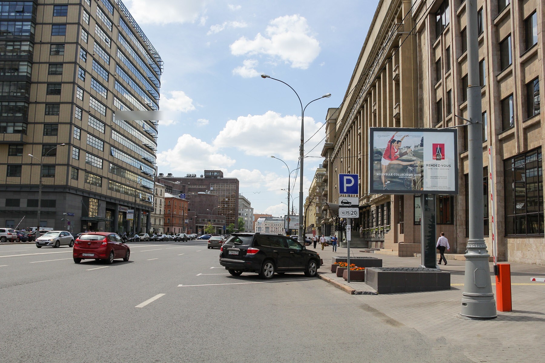 Фотография рекламного носителя, тип: Ситиборд 2.7x3.7, адрес: Академика Сахарова пр-т., д.7, Москва, Россия. Сторона А1 №553435