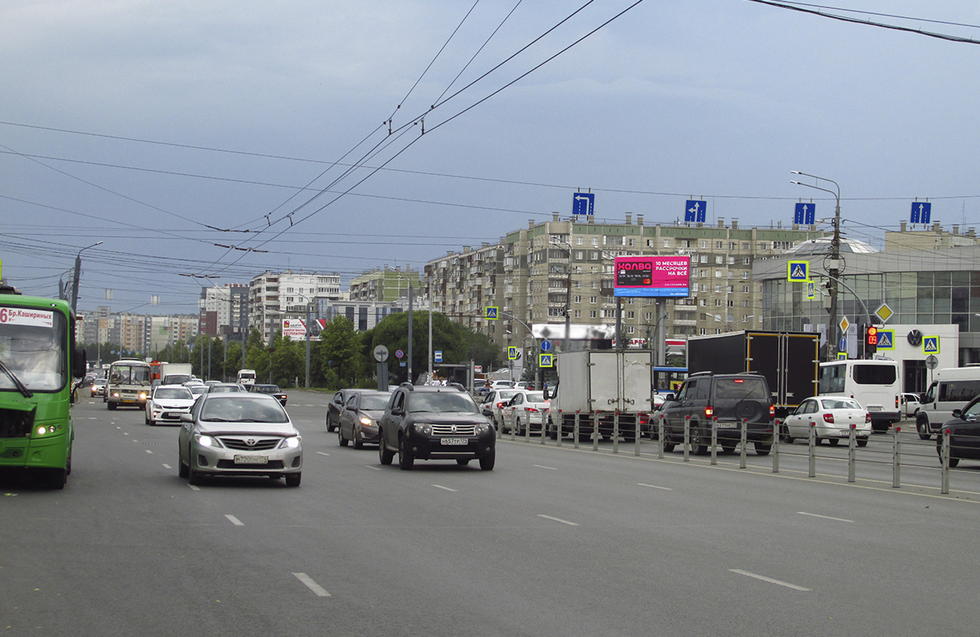 Фотография рекламного носителя, тип: Билборд 3x6, адрес: Бр.Кашириных ул. Х Чичерина ул., Челябинск, Челябинская область, Россия. Сторона A1-A10 №551121