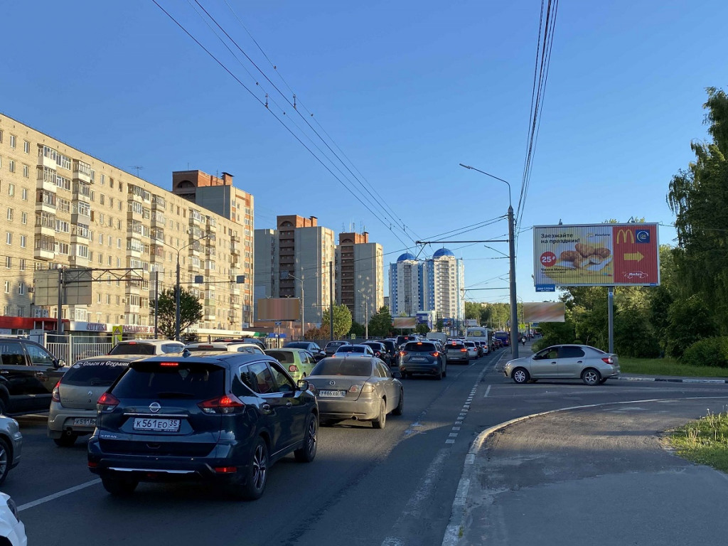 Фотография рекламного носителя, тип: Билборд 3x6, адрес: Московский пр-т., д.90а, Ярославль, Ярославская область, Россия. Сторона A1-A3 №569151