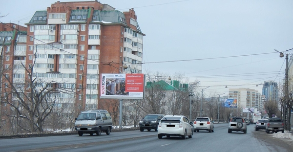 Фотография рекламного носителя, тип: Билборд 3x6, адрес: Партизанский пр-т., д.10, Владивосток, Приморский край, Россия. Сторона Б №748021