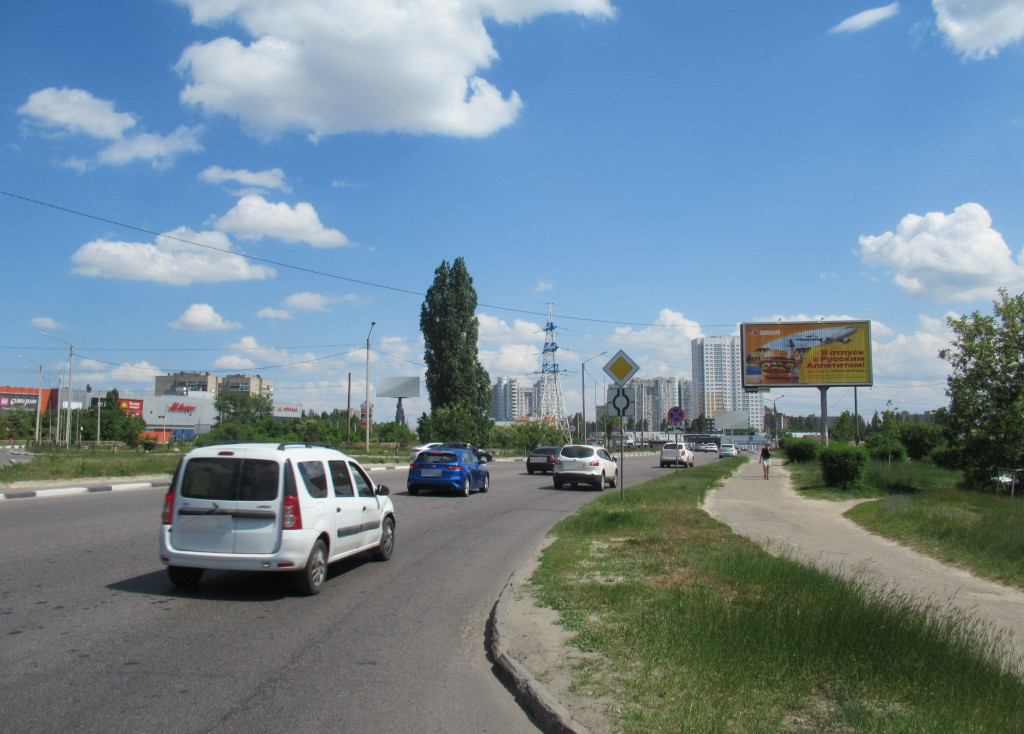 Фотография рекламного носителя, тип: Билборд 3x6, адрес: Патриотов пр-т., БСМП, Воронеж, Воронежская область, Россия. Сторона А1-А3 №363409