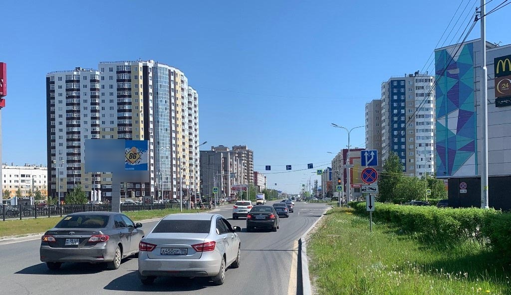 Фотография рекламного носителя, тип: Билборд 3x6, адрес: 30 лет Победы ул., д.35, Сургут, Ханты-Мансийский автономный округ – Югра, Россия. Сторона Б1-Б10 №882979