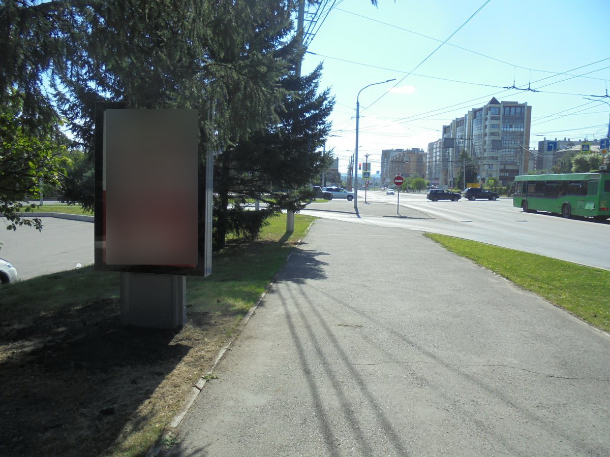 Фотография рекламного носителя, тип: Ситиформат 1.8x1.2, адрес: Высотная ул. Х Свободный пр-т., д.50, Красноярск, Красноярский край, Россия. Сторона Б №780373