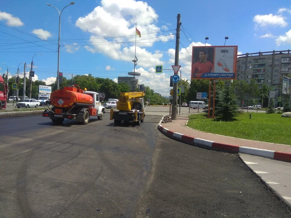 Фотография рекламного носителя, тип: Ситиборд 2.7x3.7, адрес: Архонский круг, въезд в город, Владикавказ, Республика Северная Осетия – Алания, Россия. Сторона A1-A3 №625939