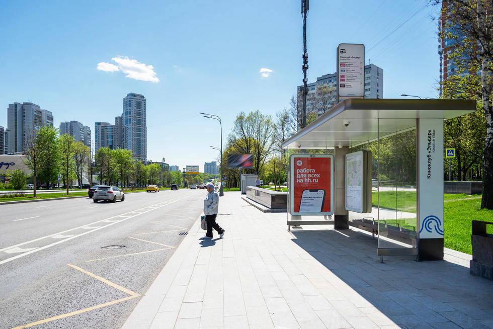 Фотография рекламного носителя, тип: Остановка 1.8x1.2, адрес: Ленинский пр-т., д.110, корп.1, Москва, Россия. Сторона А №556694