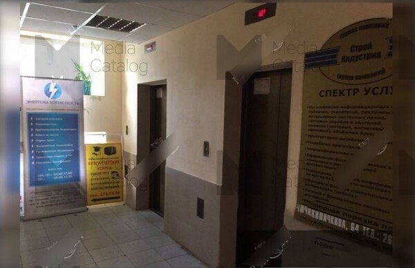 Фотография рекламного носителя, тип: Постер/баннер, адрес: Бизнес-центр «БЦ Ростниитм», Металлургическая ул., д.102/2, Ростов-на-Дону, Ростовская область, Россия. Сторона/вариант №1096771