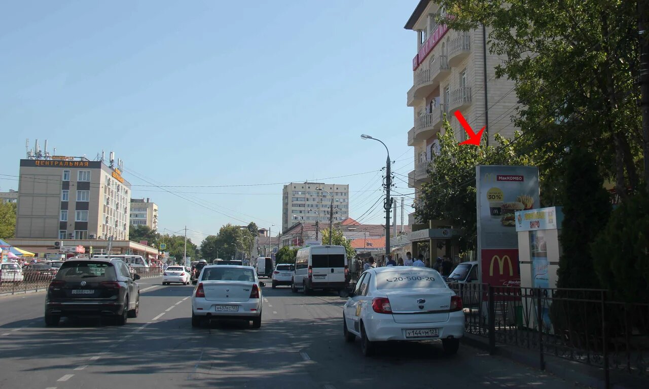 Фотография рекламного носителя, тип: Пиллар 3x1.4, адрес: Красноармейская ул., д.18, Анапа, Краснодарский край, Россия. Сторона А №785142