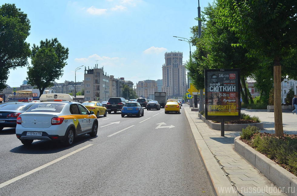 Фотография рекламного носителя, тип: Ситиформат 1.8x1.2, адрес: Садовническая ул., д.84, Москва, Россия. Сторона А №598912