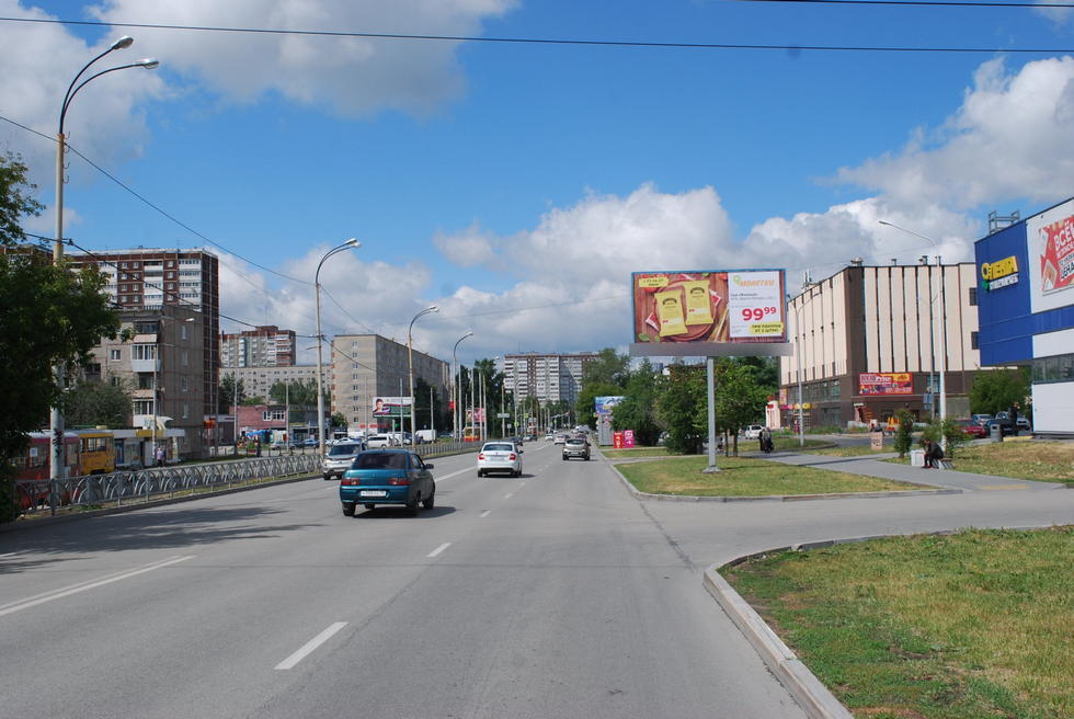 Фотография рекламного носителя, тип: Билборд 3x6, адрес: Сыромолотова ул., д.31 X 40-летия Комсомола ул., Екатеринбург, Свердловская область, Россия. Сторона А №652268