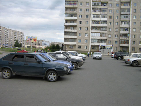 Фотография рекламного носителя, тип: Билборд 3x6, адрес: Октябрьский пр-т., д.1, Нижний Тагил, Свердловская область, Россия. Сторона A №484379