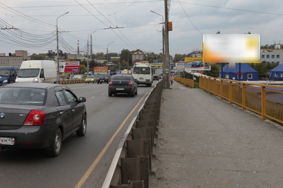 Фотография рекламного носителя, тип: Билборд 3x6, адрес: Некрасовский мост, из центра, Курган, Курганская область, Россия. Сторона А №701134