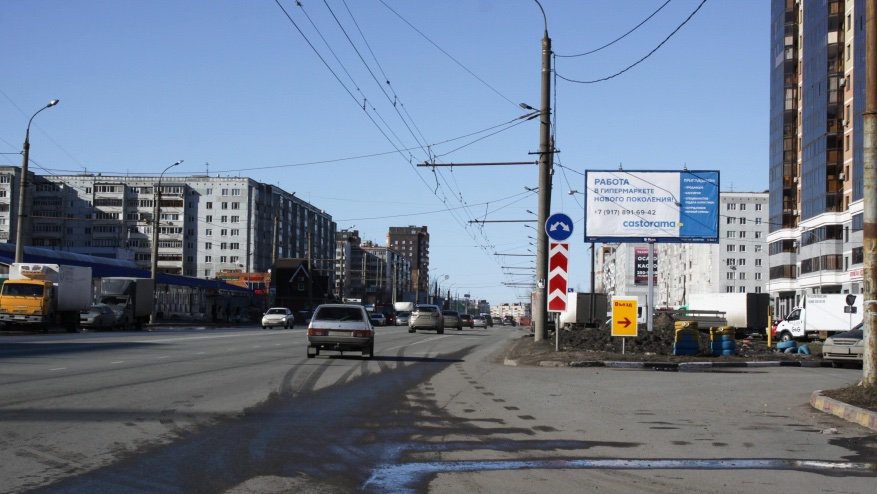 Фотография рекламного носителя, тип: Билборд 3x6, адрес: Юлиуса Фучика ул., напротив д.131а, через дорогу, Казань, Республика Татарстан, Россия. Сторона А1-A3 №679149