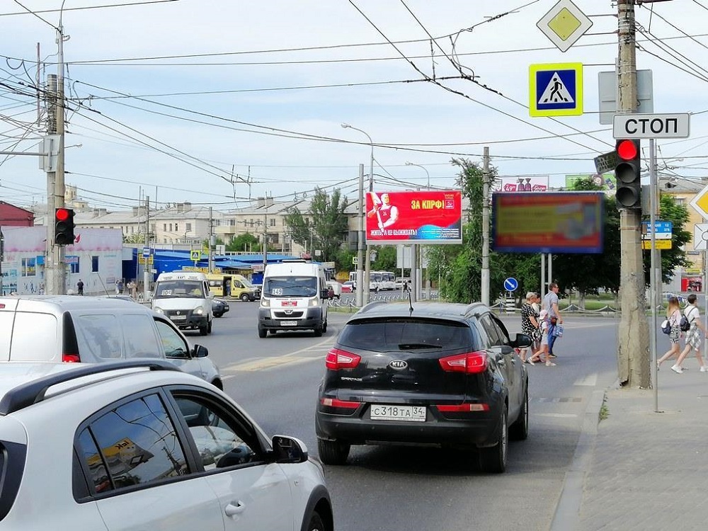 Фотография рекламного носителя, тип: Билборд 3x6, адрес: Ополченская ул, ТЦ "Привоз", Волгоград, Волгоградская область, Россия. Сторона А1 №1060678