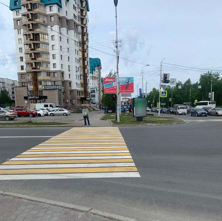 Фотография рекламного носителя, тип: Ситиформат 1.8x1.2, адрес: Ленина пр-т. Х 30 лет Победы ул., Сургут, Ханты-Мансийский автономный округ – Югра, Россия. Сторона Б №960281