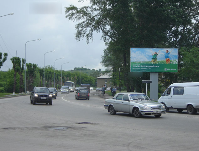 Фотография рекламного носителя, тип: Билборд 3x6, адрес: Транспортный пер., д.16, Киселевск, Кемеровская область, Россия. Сторона А №363478