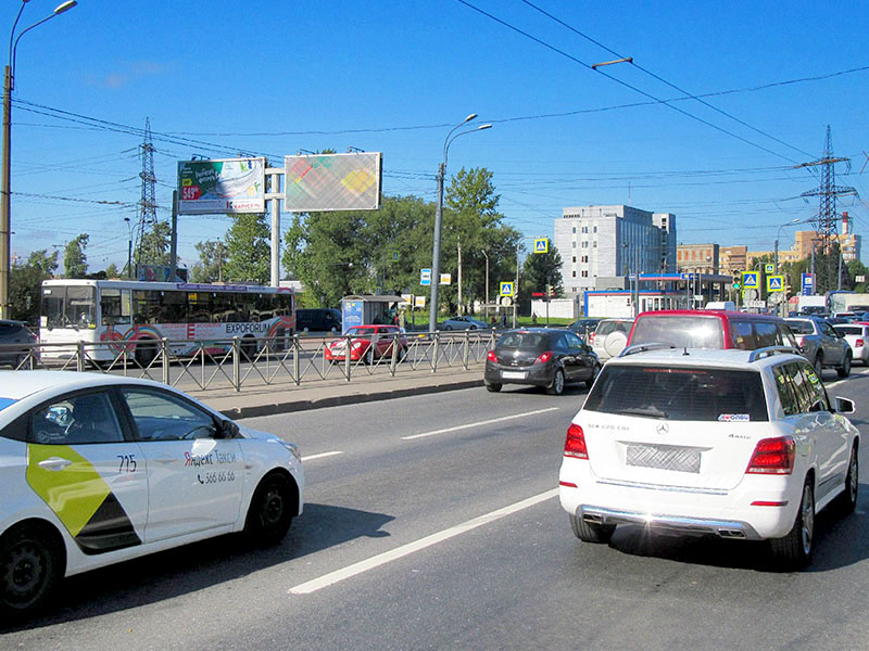 Фотография рекламного носителя, тип: Билборд 3x6, адрес: Индустриальный пр-т., д.40 X Ириновский пр-т., Санкт-Петербург, Россия. Сторона В2 №773610