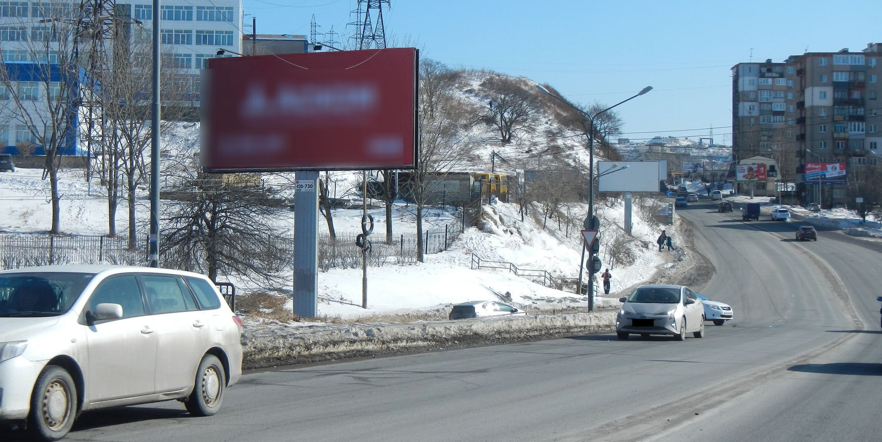 Фотография рекламного носителя, тип: Билборд 3x6, адрес: Баляева ул. Х Адмирала Юмашева ул., д.4, Владивосток, Приморский край, Россия. Сторона Б №747960