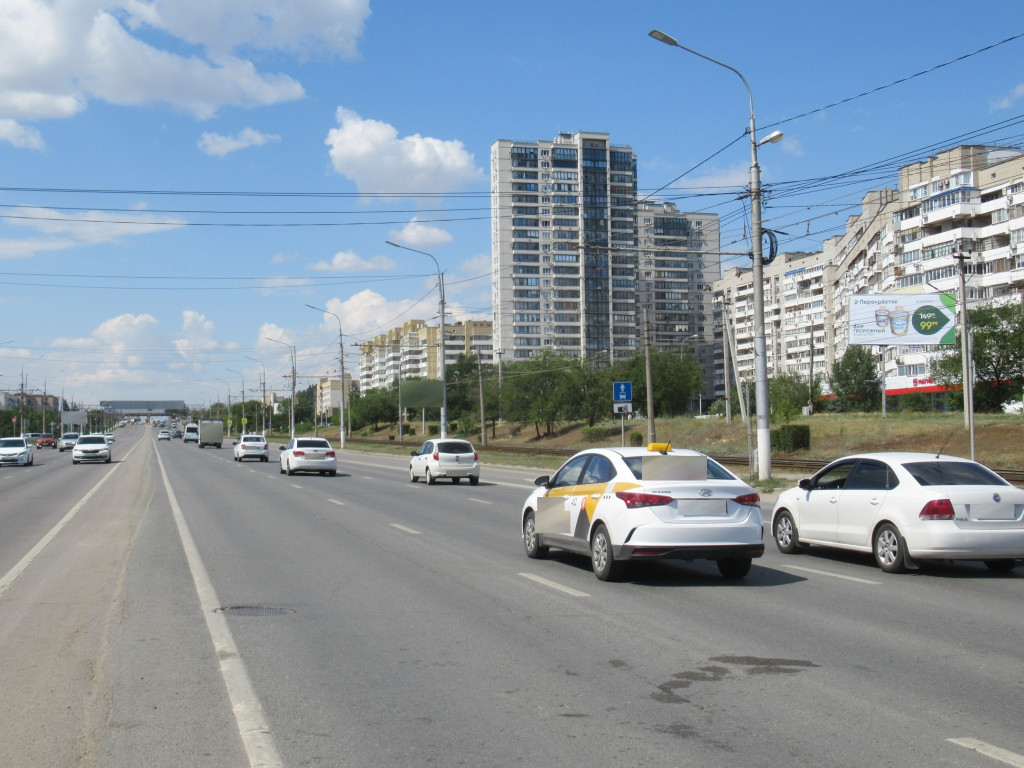 Фотография рекламного носителя, тип: Билборд 3x6, адрес: Жукова пр-т., д.106, Волгоград, Волгоградская область, Россия. Сторона А №596108