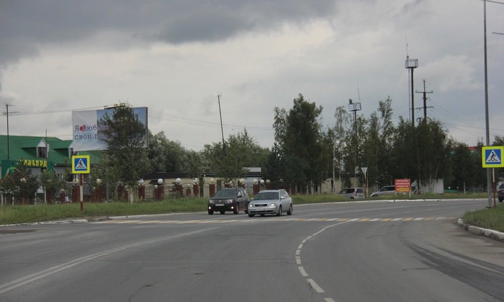 Фотография рекламного носителя, тип: Билборд 3x6, адрес: Северная ул., д.55, Нижневартовск, Ханты-Мансийский автономный округ – Югра, Россия. Сторона Б №676654