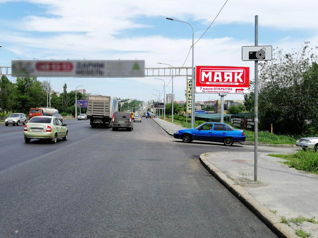 Фотография рекламного носителя, тип: Билборд 3x6, адрес: Университетский пр-т. Х Академика Королева ул., 15м за пересечением, Волгоград, Волгоградская область, Россия. Сторона А №516896