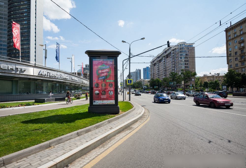 Фотография рекламного носителя, тип: Пиллар 3x1.4, адрес: Новый Арбат ул., д.36, поз.1, Москва, Россия. Сторона Б №329552