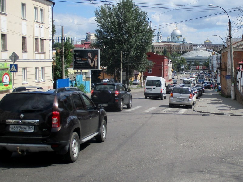 Фотография рекламного носителя, тип: Ситиборд 2.7x3.7, адрес: Гайдара ул., д.14, Курск, Курская область, Россия. Сторона В №607520