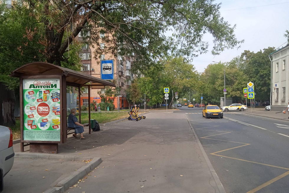 Фотография рекламного носителя, тип: Остановка 1.8x1.2, адрес: Красноармейская ул., д.3, Москва, Россия. Сторона Б №888953