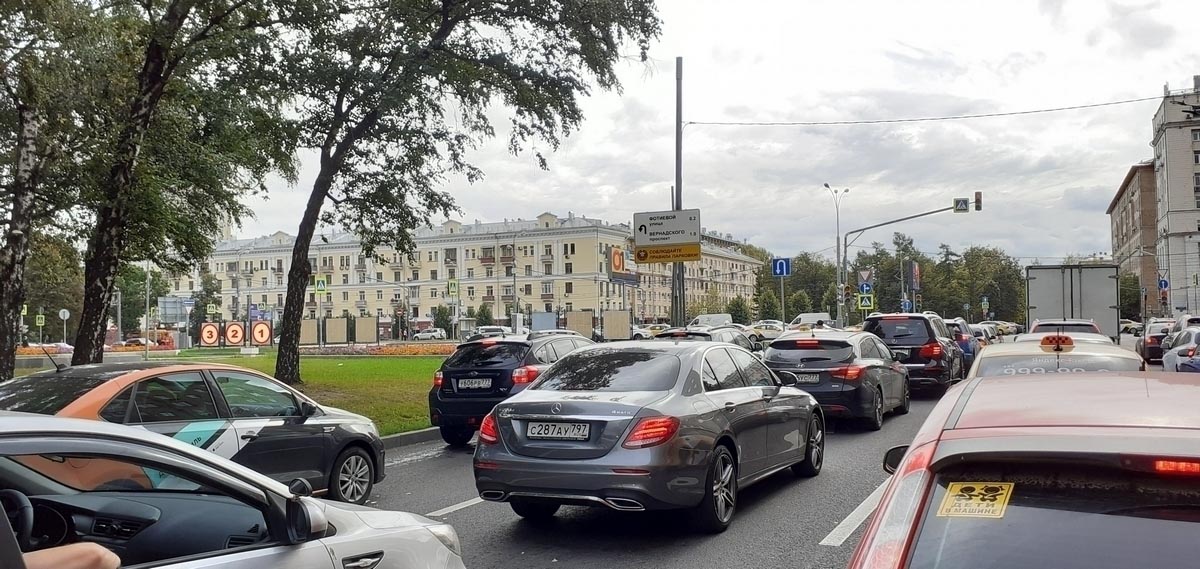 Фотография рекламного носителя, тип: Афиша 1.75x1.8, адрес: Уральская ул., д.19 напротив, стенд 2, Москва, Россия. Сторона А2 №887462