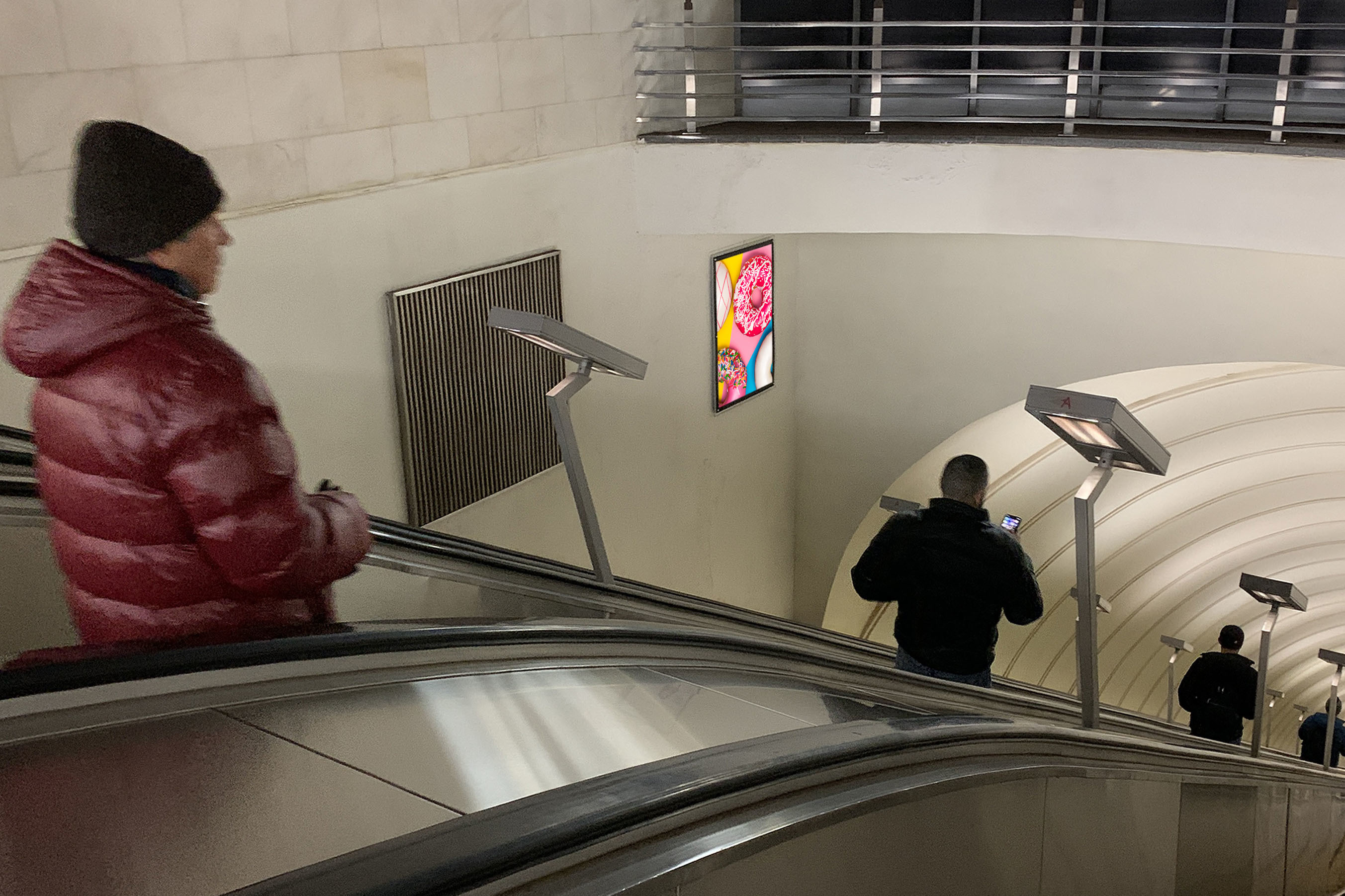 Фотография рекламного носителя, тип: Кристалайт, адрес: Станция метро «Петровско-Разумовская», линия Серпуховско-Тимирязевская, Москва, Россия. Сторона/вариант №1001949