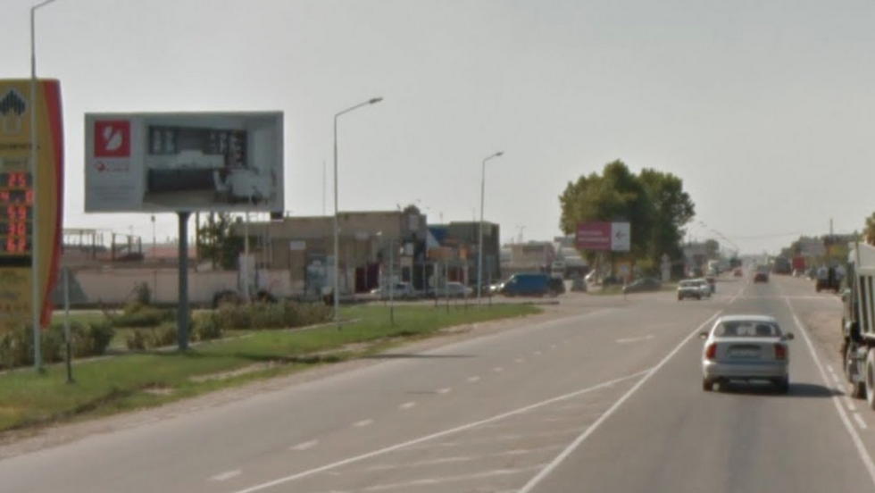 Фотография рекламного носителя, тип: Билборд 3x6, адрес: Красная ул., АЗС «Роснефть», Славянск-на-Кубани, Краснодарский край, Россия. Сторона Б №1021180