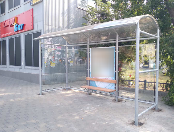 Фотография рекламного носителя, тип: Остановка 1.8x1.2, адрес: Спортивная ул., д.13 Х Красноармейская ул., Самара, Самарская область, Россия. Сторона В1 №1080877