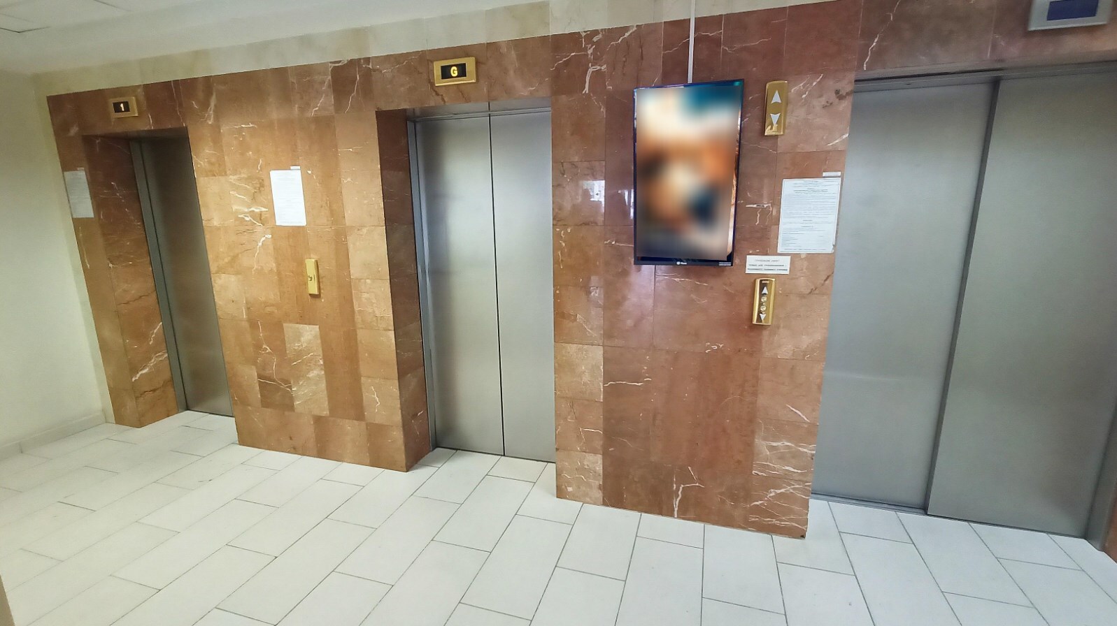 Фотография рекламного носителя, тип: Видеоэкран, адрес: Бизнес-центр «Добрыня», 4-й Добрынинский пер., д.8, Москва, Россия. Сторона/вариант A1-A10 №1010960