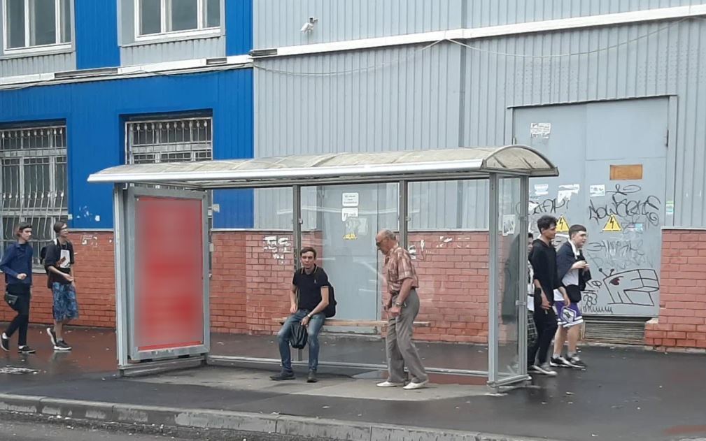 Фотография рекламного носителя, тип: Остановка 1.8x1.2, адрес: Б. Казачья ул., д.125 Х Разина ул., Саратов, Саратовская область, Россия. Сторона А №585302